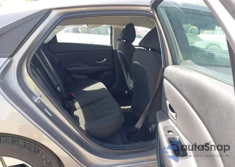 2023 Hyundai Elantra Sel z USA, uszkodzony, nr VIN KMHLS4AG4PU579888